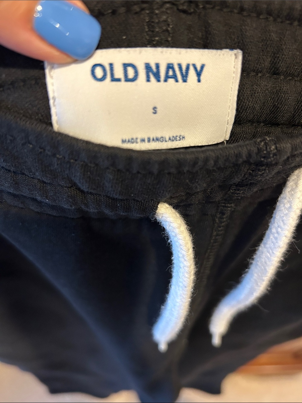 Old Navy women’s Black Drawstring Sweatpants, Comfortable,size small, back pockt - Picture 2 of 10